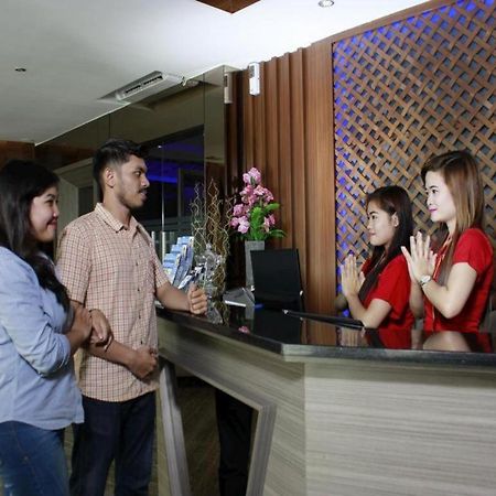 Octopuss Wellness Hotel & Spa Bentayan Exterior photo